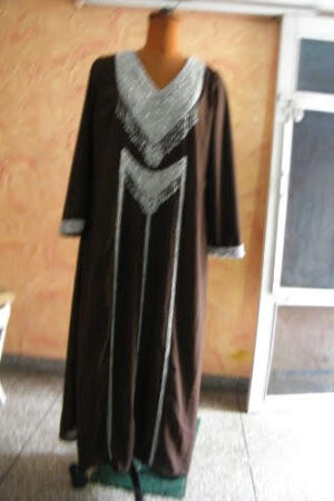 Alternative view of Abayas RF305