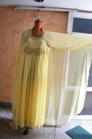 Alternative view of Abayas RF321