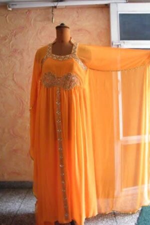 Alternative view of Abayas RF324